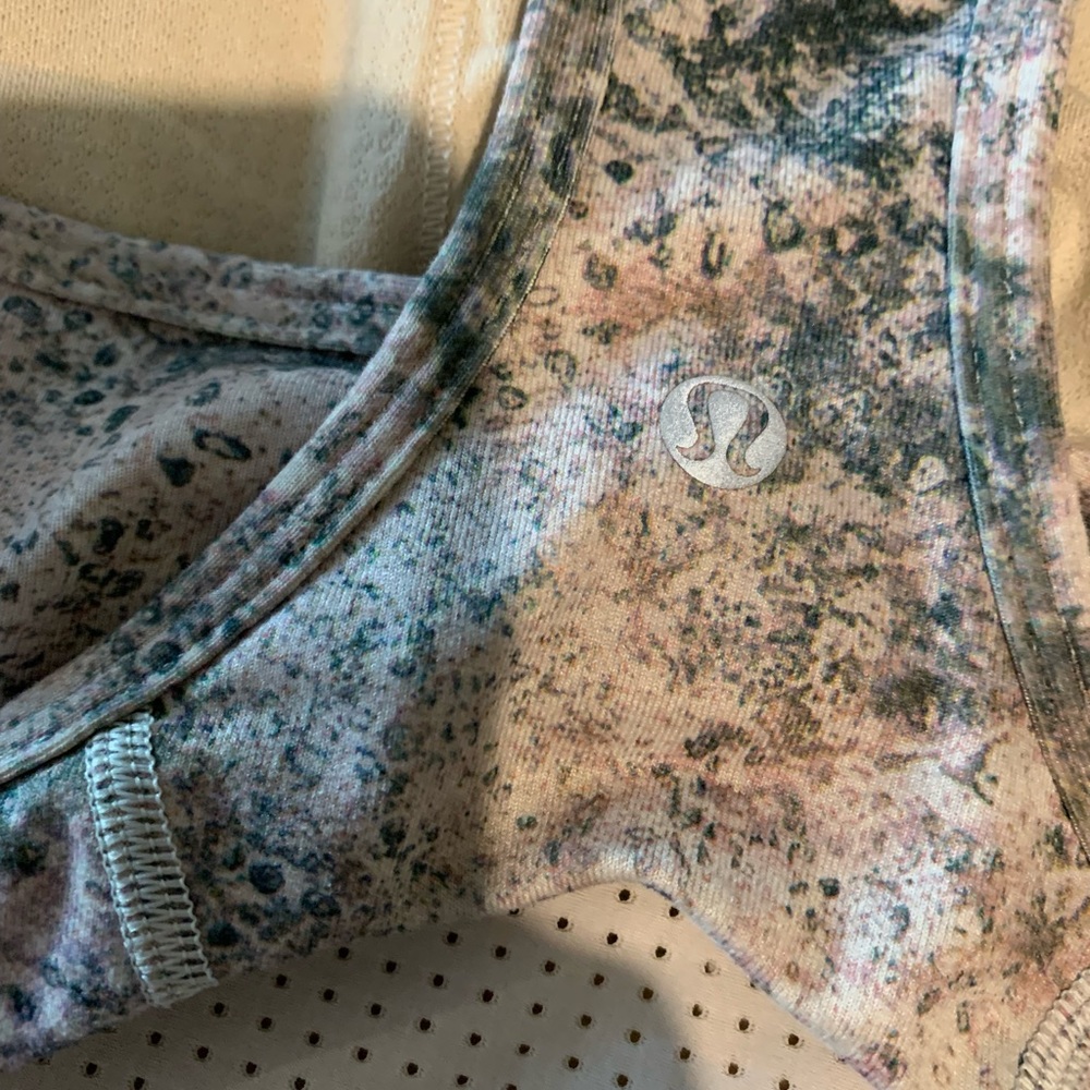 Lululemon multicolored Razorback tank - Picture 3 of 8